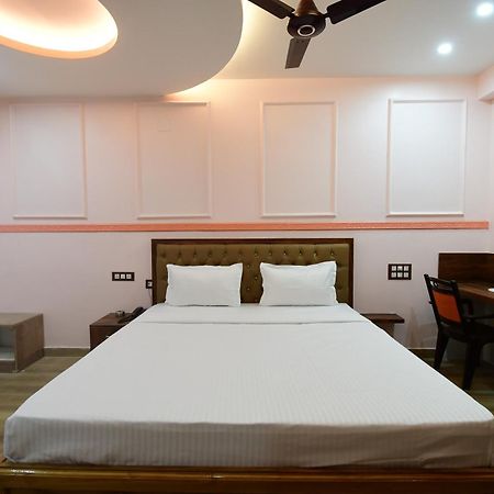 Hotel Sushree International Bhubaneswar Esterno foto