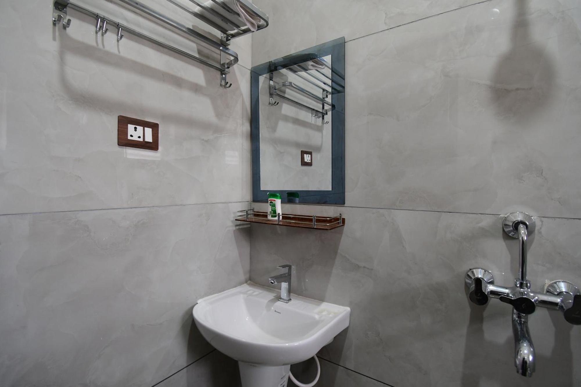 Hotel Sushree International Bhubaneswar Esterno foto