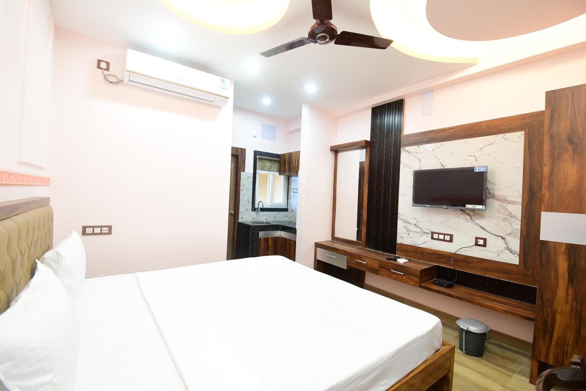 Hotel Sushree International Bhubaneswar Esterno foto